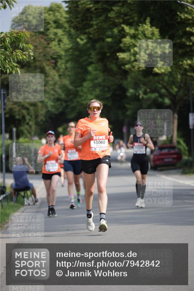 15.06.2025 - REWE Women's Run Jannik Wohlers http://msf.ph/oto/7942842 15.06.2025 08:46:55 Laufen 10030, 10325, 10060, 10449 meine-sportfotos.de