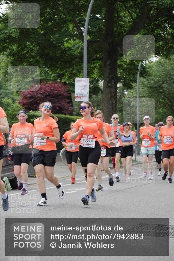 15.06.2025 - REWE Women's Run Jannik Wohlers http://msf.ph/oto/7942883 15.06.2025 08:28:48 Laufen 10035, 10708, 15, 2025, 10514, 10836, 10613, 10, 10, 60 meine-sportfotos.de