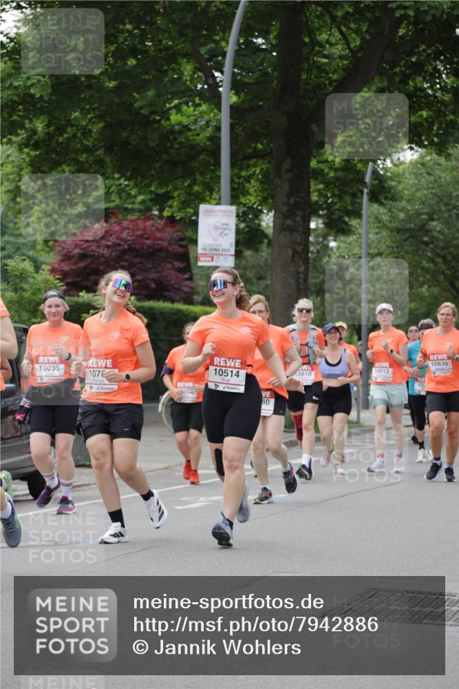 15.06.2025 - REWE Women's Run Jannik Wohlers http://msf.ph/oto/7942886 15.06.2025 08:28:48 Laufen 10035, 107, 15, 2025, 35, 10514, 60, 10836, 10810, 10613 meine-sportfotos.de