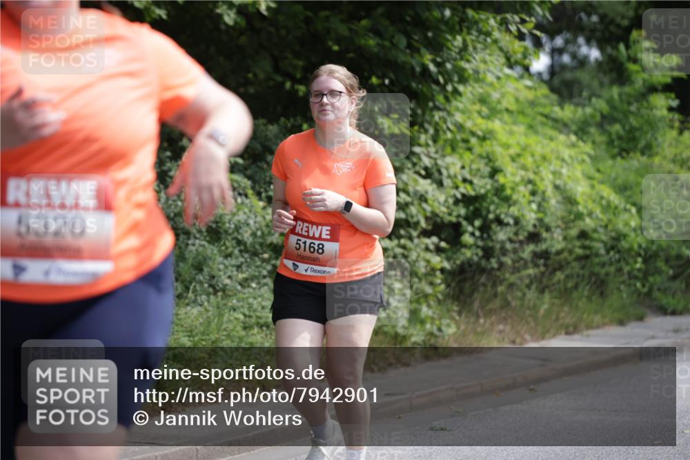 15.06.2025 - REWE Women's Run Jannik Wohlers http://msf.ph/oto/7942901 15.06.2025 10:16:16 Laufen 5320, 5168 meine-sportfotos.de