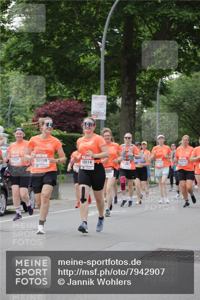 15.06.2025 - REWE Women's Run Jannik Wohlers http://msf.ph/oto/7942907 15.06.2025 08:28:48 Laufen 10035, 10708, 15, 2025, 10514, 10836, 10613, 10810, 103, 0260 meine-sportfotos.de