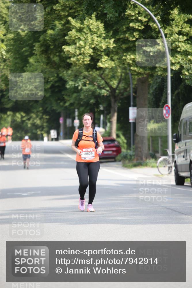 15.06.2025 - REWE Women's Run Jannik Wohlers http://msf.ph/oto/7942914 15.06.2025 10:01:09 Laufen 10636 meine-sportfotos.de