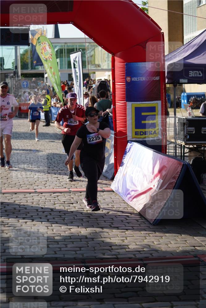13.06.2025 - Holstenköstenlauf Felixshl http://msf.ph/oto/7942919 13.06.2025 18:08:28 Laufen 2660, 3001, 3028, 3625 meine-sportfotos.de