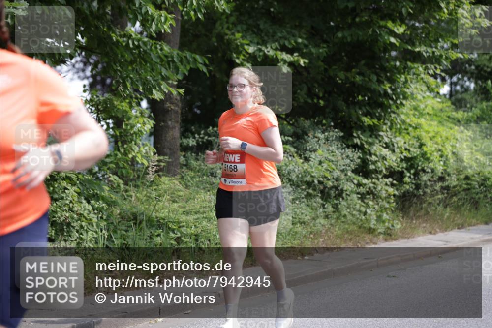 15.06.2025 - REWE Women's Run Jannik Wohlers http://msf.ph/oto/7942945 15.06.2025 10:16:17 Laufen 5168 meine-sportfotos.de