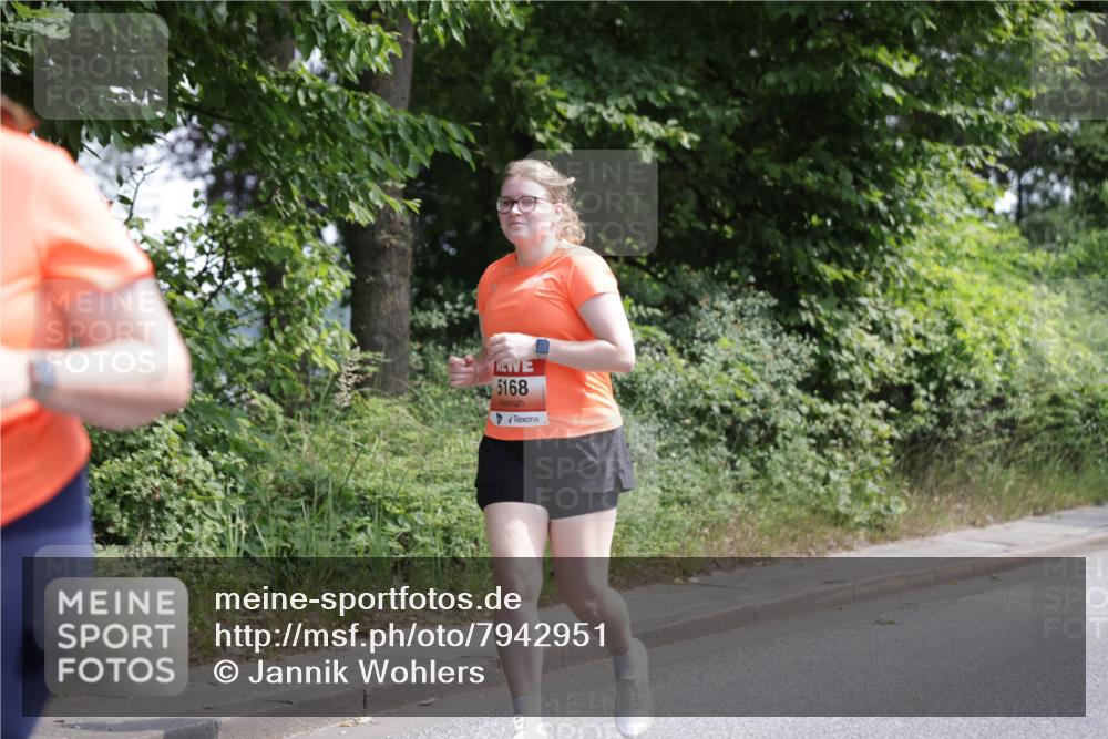 15.06.2025 - REWE Women's Run Jannik Wohlers http://msf.ph/oto/7942951 15.06.2025 10:16:17 Laufen 5168 meine-sportfotos.de