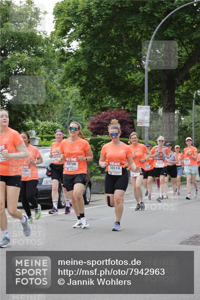 15.06.2025 - REWE Women's Run Jannik Wohlers http://msf.ph/oto/7942963 15.06.2025 08:28:49 Laufen 10035, 10708, 10514, 596, 15, 2025, 10613, 0242, 10810 meine-sportfotos.de