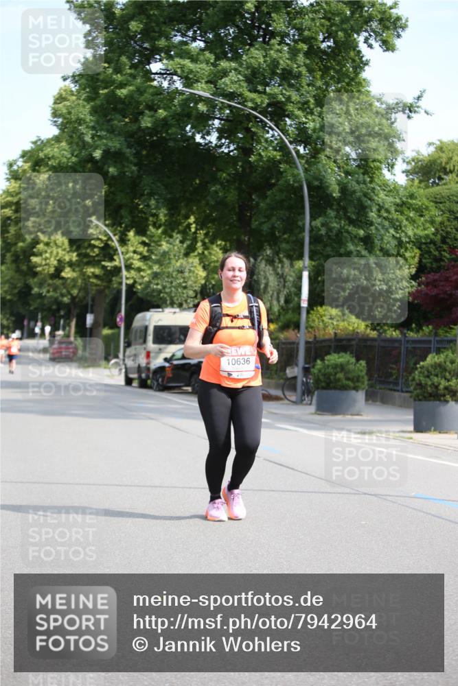 15.06.2025 - REWE Women's Run Jannik Wohlers http://msf.ph/oto/7942964 15.06.2025 10:01:19 Laufen 10636 meine-sportfotos.de