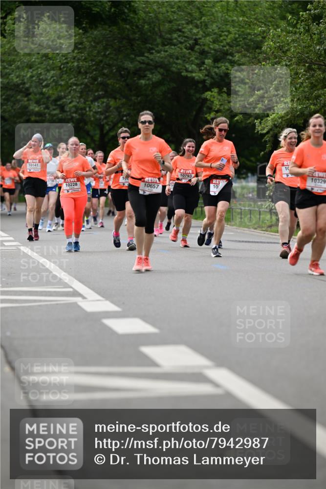 15.06.2025 - REWE Women's Run Dr. Thomas Lammeyer http://msf.ph/oto/7942987 15.06.2025 09:21:53 Laufen 10141, 10, 10793, 102, 10329, 10228, 10657, 10 meine-sportfotos.de