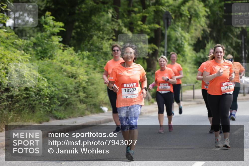 15.06.2025 - REWE Women's Run Jannik Wohlers http://msf.ph/oto/7943027 15.06.2025 10:16:19 Laufen 10333, 5309, 5482 meine-sportfotos.de