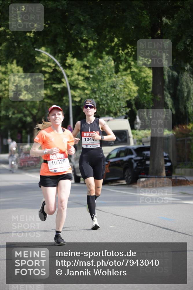 15.06.2025 - REWE Women's Run Jannik Wohlers http://msf.ph/oto/7943040 15.06.2025 08:47:00 Laufen 10325, 10445, 1964 meine-sportfotos.de
