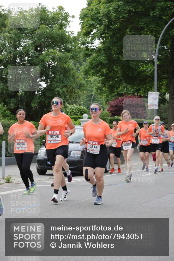 15.06.2025 - REWE Women's Run Jannik Wohlers http://msf.ph/oto/7943051 15.06.2025 08:28:50 Laufen 10596, 10708, 10514 meine-sportfotos.de