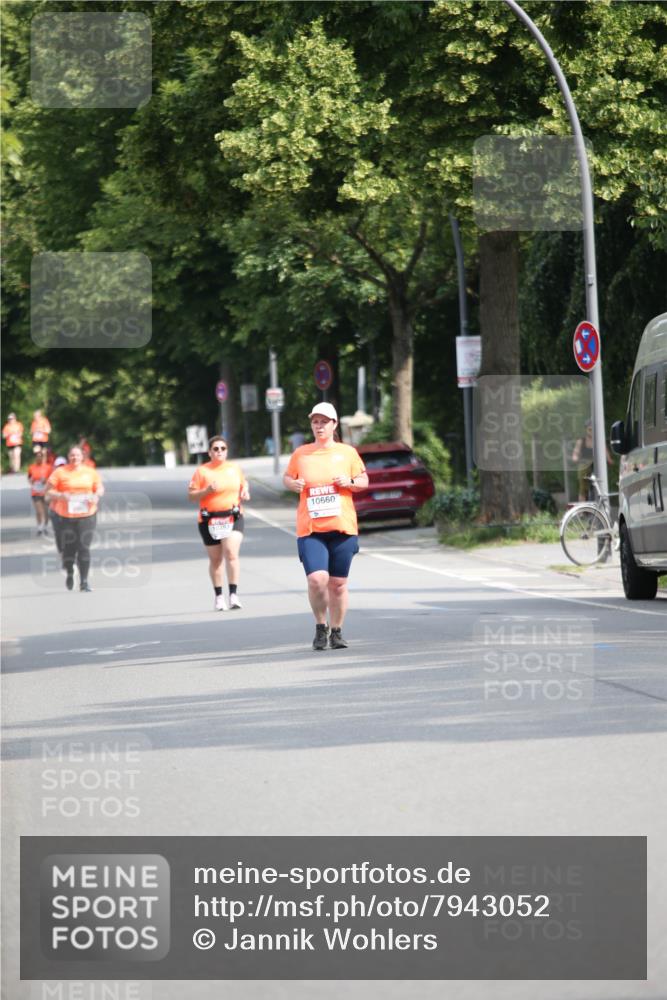 15.06.2025 - REWE Women's Run Jannik Wohlers http://msf.ph/oto/7943052 15.06.2025 10:01:30 Laufen 10660 meine-sportfotos.de