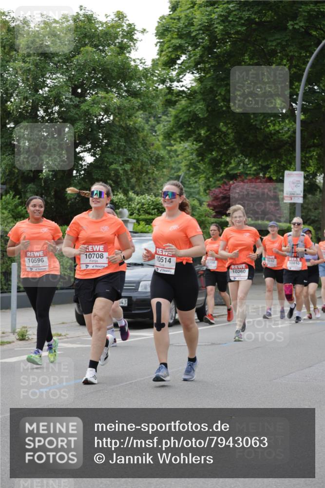 15.06.2025 - REWE Women's Run Jannik Wohlers http://msf.ph/oto/7943063 15.06.2025 08:28:50 Laufen 10596, 10708, 10514, 143, 10242, 10358, 10260, 10810 meine-sportfotos.de