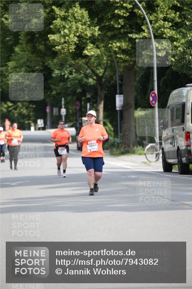 15.06.2025 - REWE Women's Run Jannik Wohlers http://msf.ph/oto/7943082 15.06.2025 10:01:33 Laufen 10660 meine-sportfotos.de