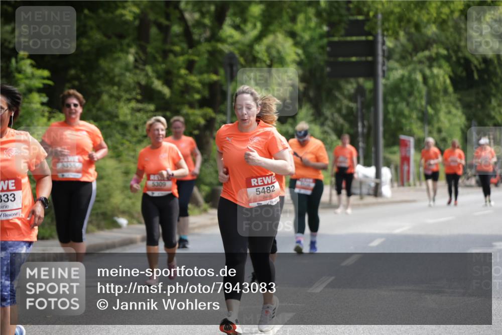 15.06.2025 - REWE Women's Run Jannik Wohlers http://msf.ph/oto/7943083 15.06.2025 10:16:22 Laufen 333, 6355, 5309, 5482 meine-sportfotos.de