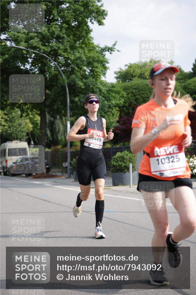 15.06.2025 - REWE Women's Run Jannik Wohlers http://msf.ph/oto/7943092 15.06.2025 08:47:02 Laufen 0449, 10325, 1964 meine-sportfotos.de
