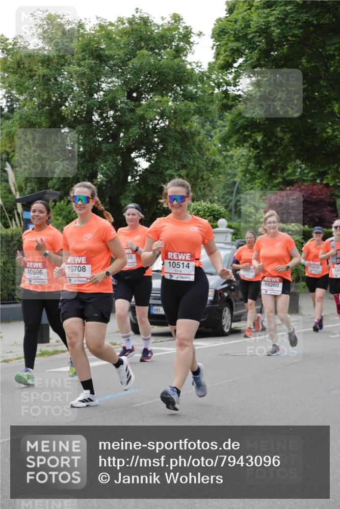 15.06.2025 - REWE Women's Run Jannik Wohlers http://msf.ph/oto/7943096 15.06.2025 08:28:50 Laufen 10514, 10708, 10596, 10260 meine-sportfotos.de