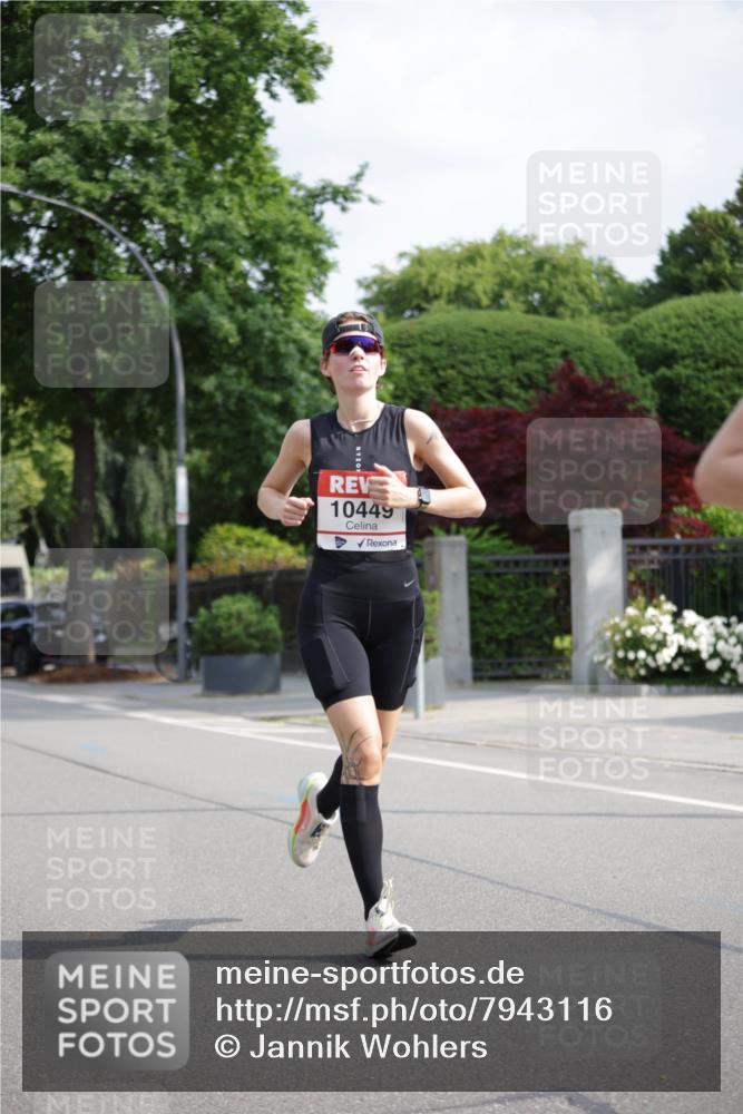 15.06.2025 - REWE Women's Run Jannik Wohlers http://msf.ph/oto/7943116 15.06.2025 08:47:02 Laufen 10449 meine-sportfotos.de
