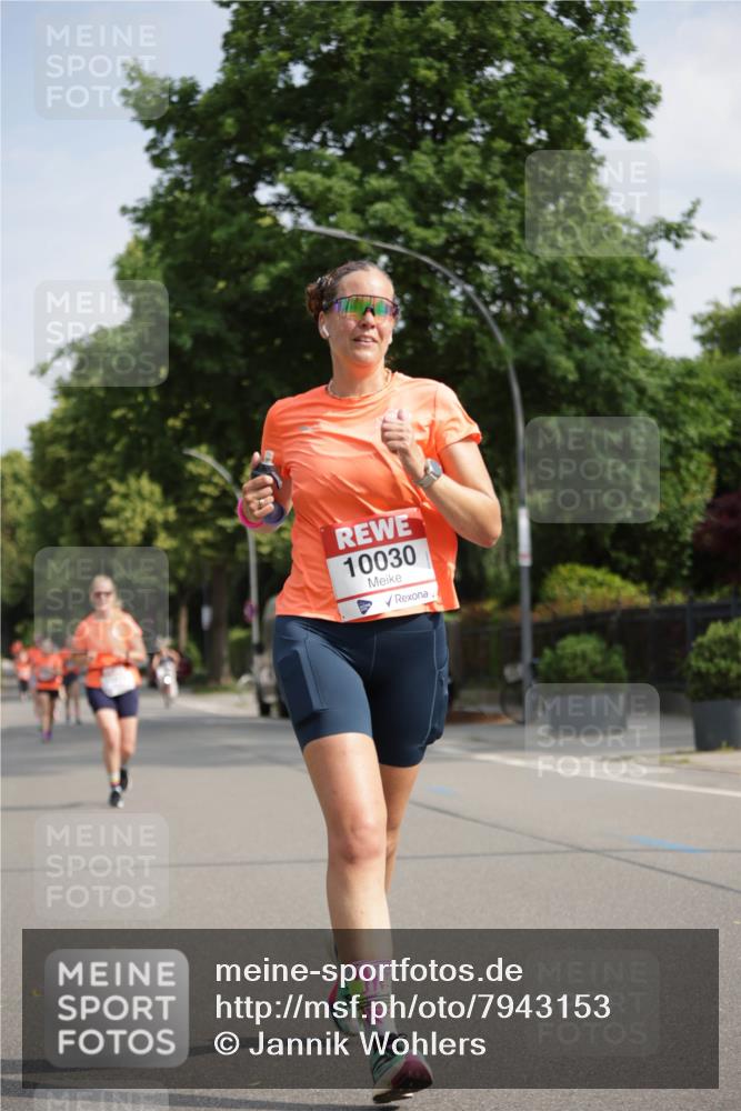 15.06.2025 - REWE Women's Run Jannik Wohlers http://msf.ph/oto/7943153 15.06.2025 08:47:03 Laufen 10030 meine-sportfotos.de