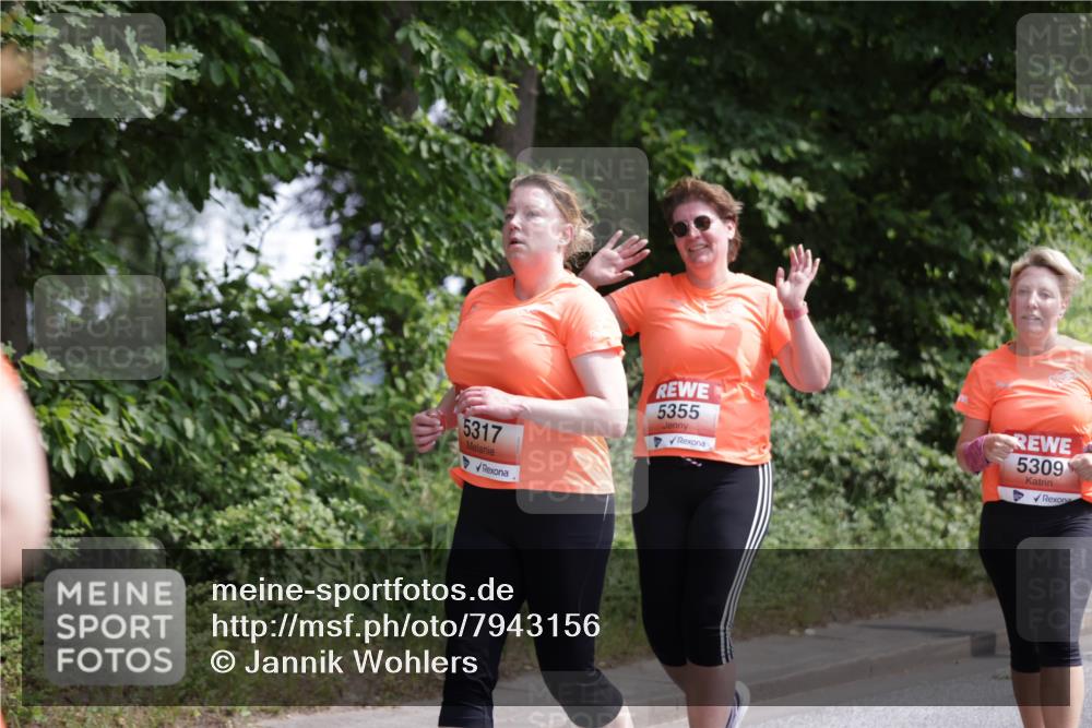 15.06.2025 - REWE Women's Run Jannik Wohlers http://msf.ph/oto/7943156 15.06.2025 10:16:27 Laufen 5317, 5355, 5309 meine-sportfotos.de