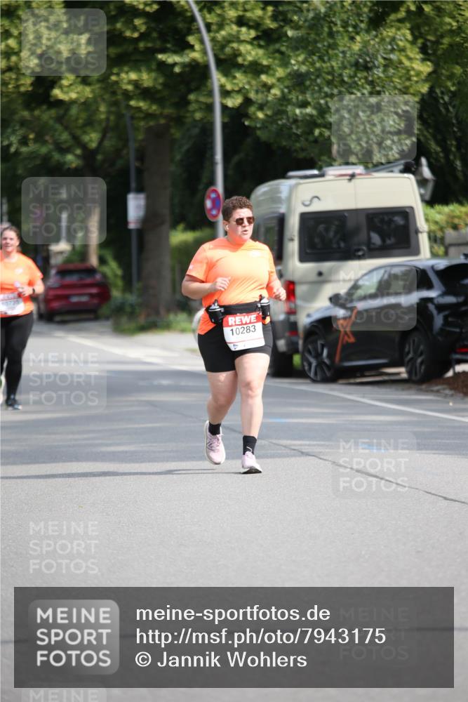 15.06.2025 - REWE Women's Run Jannik Wohlers http://msf.ph/oto/7943175 15.06.2025 10:01:44 Laufen 10283 meine-sportfotos.de