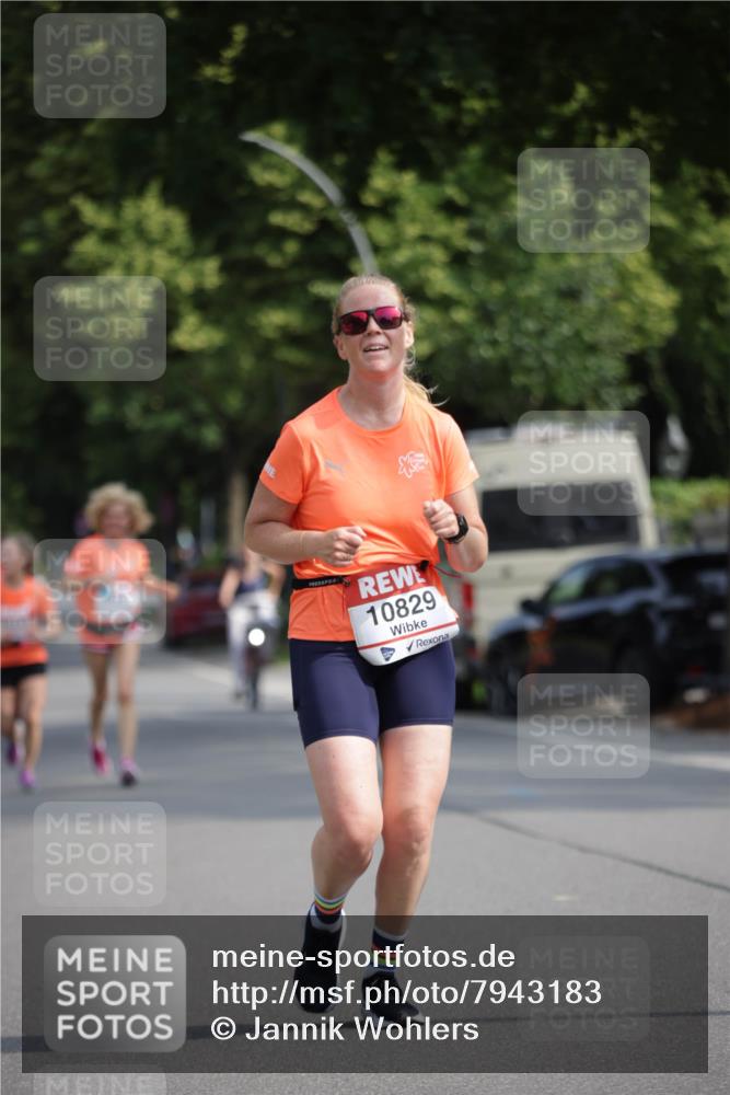 15.06.2025 - REWE Women's Run Jannik Wohlers http://msf.ph/oto/7943183 15.06.2025 08:47:05 Laufen 10829 meine-sportfotos.de