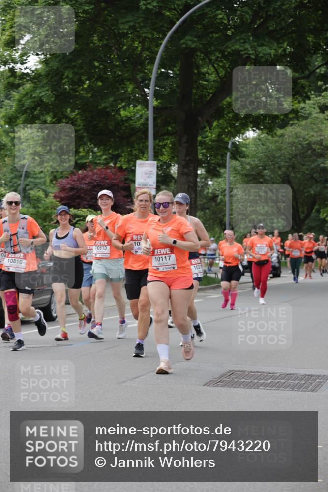 15.06.2025 - REWE Women's Run Jannik Wohlers http://msf.ph/oto/7943220 15.06.2025 08:28:52 Laufen 02, 10810, 10613, 050, 10, 10117, 103, 10587 meine-sportfotos.de