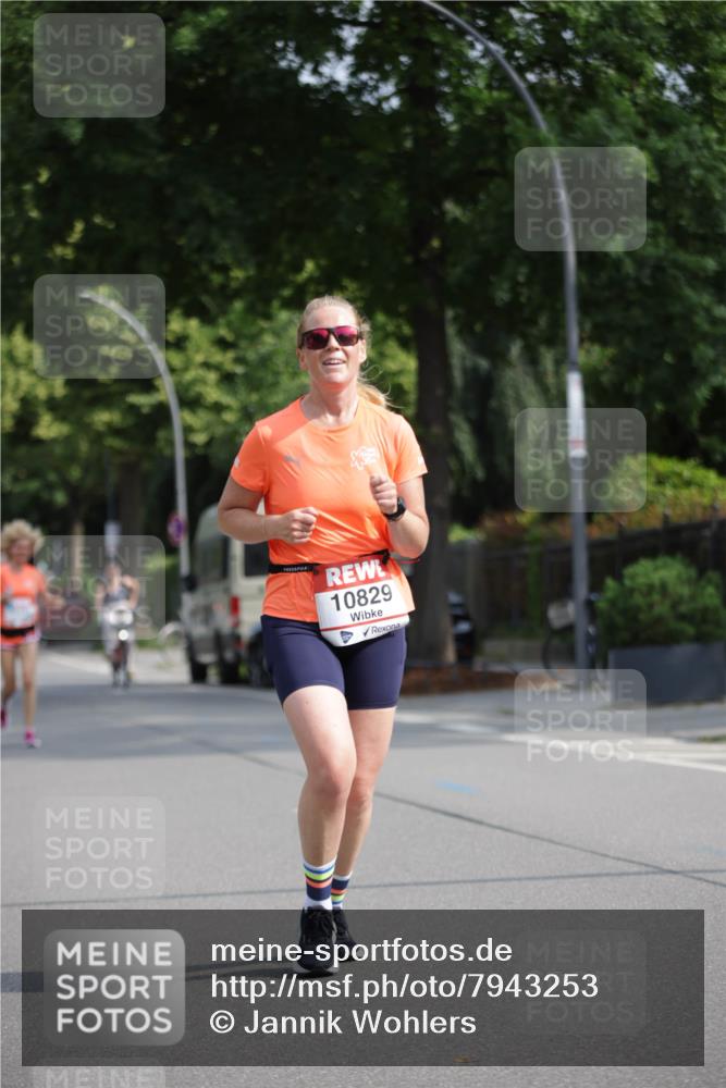 15.06.2025 - REWE Women's Run Jannik Wohlers http://msf.ph/oto/7943253 15.06.2025 08:47:06 Laufen 10829 meine-sportfotos.de