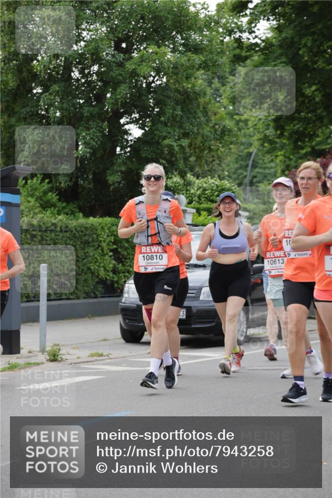 15.06.2025 - REWE Women's Run Jannik Wohlers http://msf.ph/oto/7943258 15.06.2025 08:28:53 Laufen 10810, 3, 10, 10613 meine-sportfotos.de