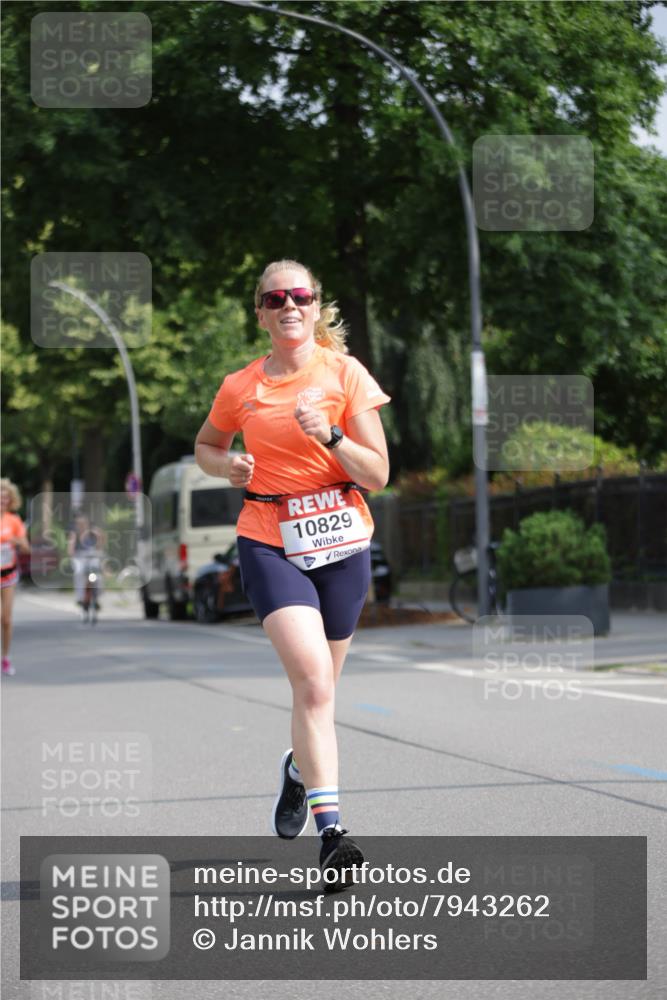 15.06.2025 - REWE Women's Run Jannik Wohlers http://msf.ph/oto/7943262 15.06.2025 08:47:06 Laufen 10829 meine-sportfotos.de