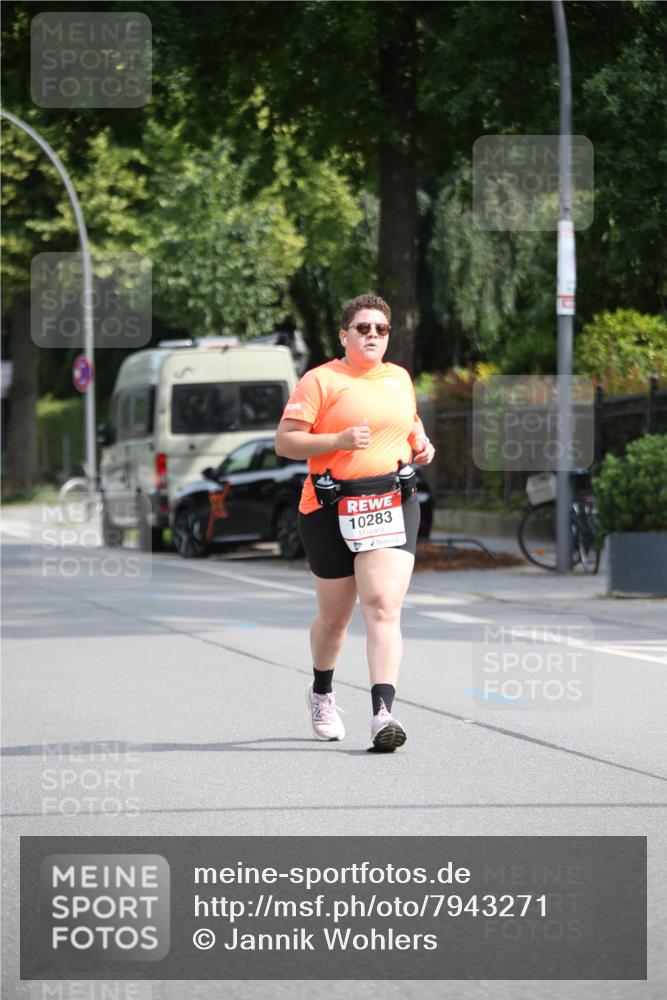 15.06.2025 - REWE Women's Run Jannik Wohlers http://msf.ph/oto/7943271 15.06.2025 10:01:48 Laufen 10283 meine-sportfotos.de