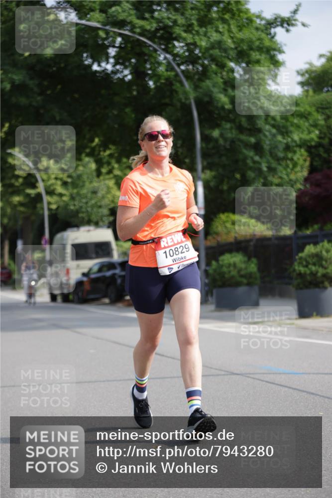 15.06.2025 - REWE Women's Run Jannik Wohlers http://msf.ph/oto/7943280 15.06.2025 08:47:06 Laufen 10829 meine-sportfotos.de