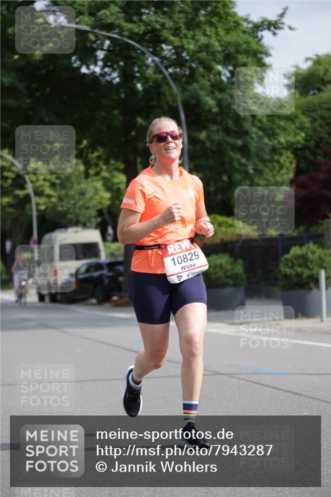 15.06.2025 - REWE Women's Run Jannik Wohlers http://msf.ph/oto/7943287 15.06.2025 08:47:06 Laufen 10829 meine-sportfotos.de