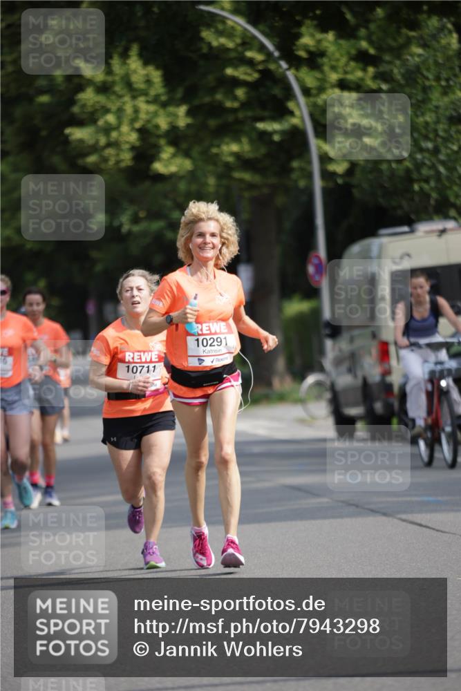15.06.2025 - REWE Women's Run Jannik Wohlers http://msf.ph/oto/7943298 15.06.2025 08:47:08 Laufen 16, 10711, 10291 meine-sportfotos.de