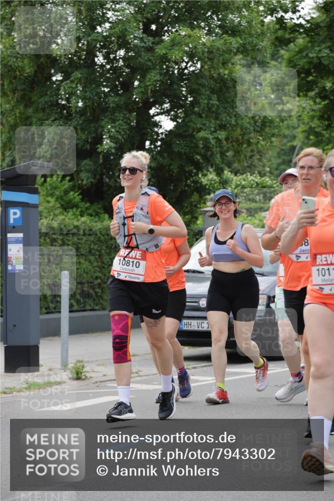 15.06.2025 - REWE Women's Run Jannik Wohlers http://msf.ph/oto/7943302 15.06.2025 08:28:54 Laufen 10810, 1, 8, 1011 meine-sportfotos.de