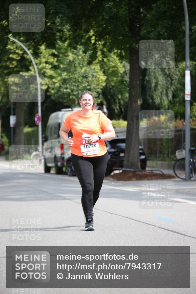 15.06.2025 - REWE Women's Run Jannik Wohlers http://msf.ph/oto/7943317 15.06.2025 10:01:53 Laufen 10720 meine-sportfotos.de