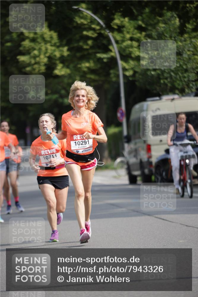 15.06.2025 - REWE Women's Run Jannik Wohlers http://msf.ph/oto/7943326 15.06.2025 08:47:09 Laufen 10711, 10291 meine-sportfotos.de