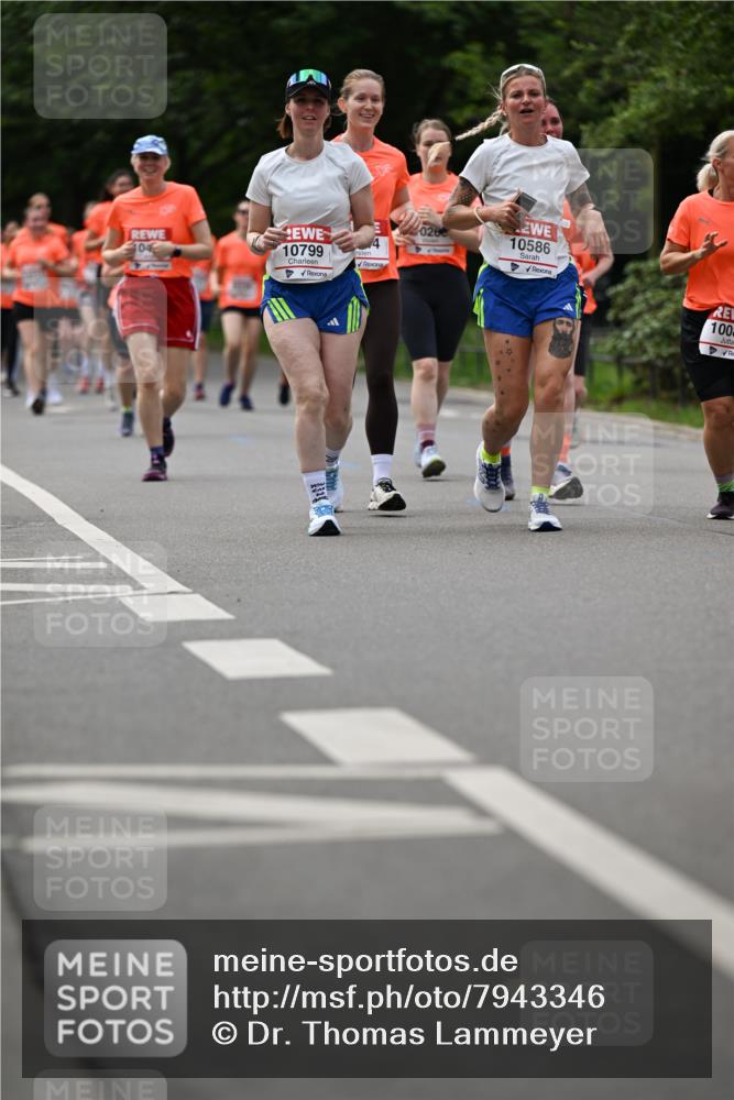 15.06.2025 - REWE Women's Run Dr. Thomas Lammeyer http://msf.ph/oto/7943346 15.06.2025 09:22:01 Laufen 10799, 10586 meine-sportfotos.de