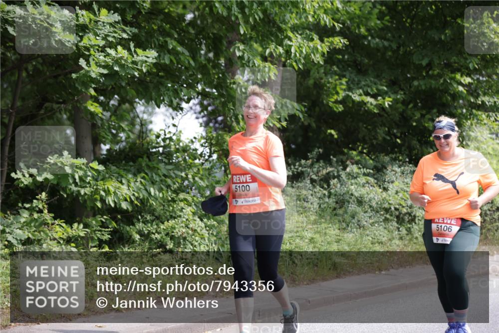 15.06.2025 - REWE Women's Run Jannik Wohlers http://msf.ph/oto/7943356 15.06.2025 10:16:31 Laufen 5100, 5106 meine-sportfotos.de