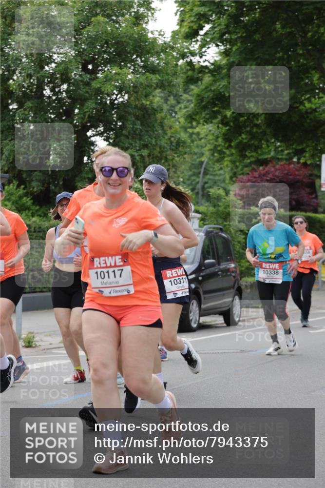 15.06.2025 - REWE Women's Run Jannik Wohlers http://msf.ph/oto/7943375 15.06.2025 08:28:55 Laufen 10117, 10311, 10338, 658 meine-sportfotos.de