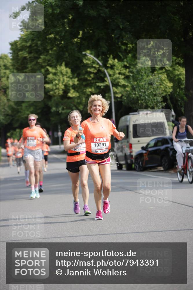 15.06.2025 - REWE Women's Run Jannik Wohlers http://msf.ph/oto/7943391 15.06.2025 08:47:10 Laufen 0410, 10291 meine-sportfotos.de