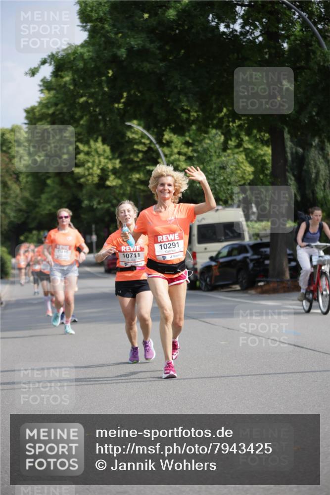 15.06.2025 - REWE Women's Run Jannik Wohlers http://msf.ph/oto/7943425 15.06.2025 08:47:10 Laufen 10410, 10291, 10711 meine-sportfotos.de