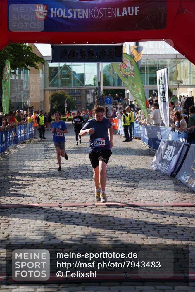 13.06.2025 - Holstenköstenlauf Felixshl http://msf.ph/oto/7943483 13.06.2025 18:09:14 Laufen 2433, 2996, 3978 meine-sportfotos.de