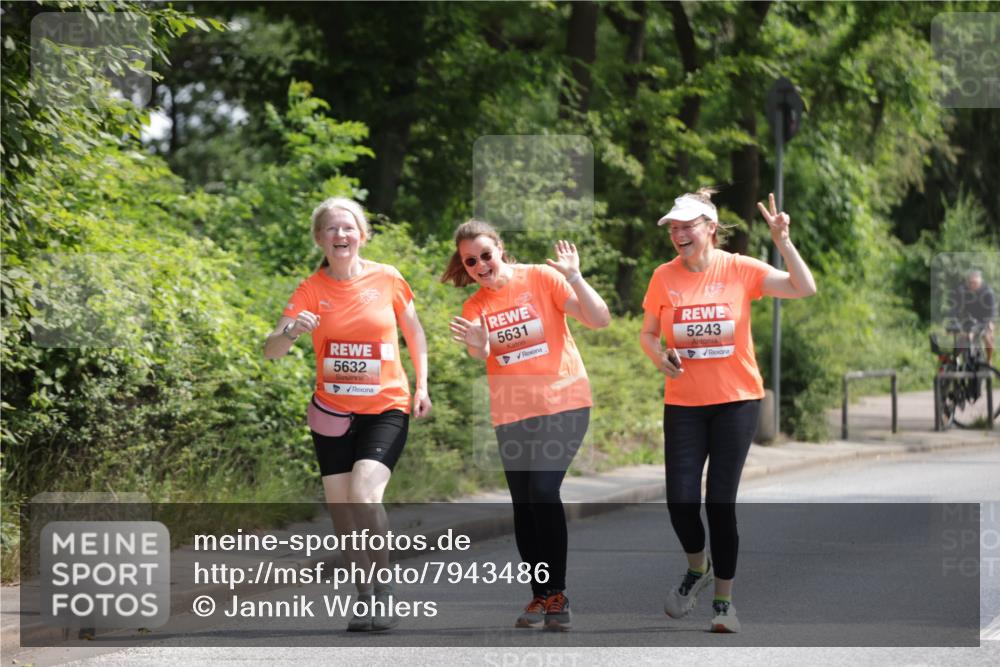 15.06.2025 - REWE Women's Run Jannik Wohlers http://msf.ph/oto/7943486 15.06.2025 10:16:42 Laufen 5632, 5631, 5243 meine-sportfotos.de
