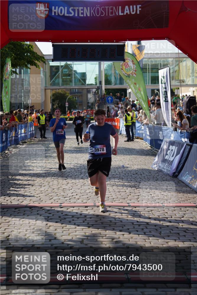 13.06.2025 - Holstenköstenlauf Felixshl http://msf.ph/oto/7943500 13.06.2025 18:09:14 Laufen 2433, 2996, 3978 meine-sportfotos.de