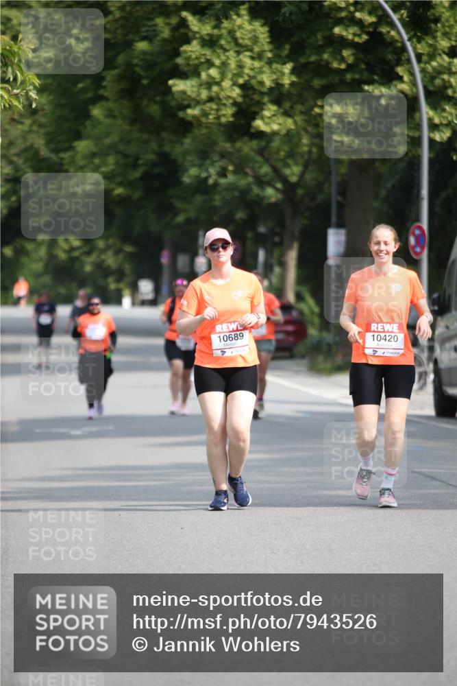 15.06.2025 - REWE Women's Run Jannik Wohlers http://msf.ph/oto/7943526 15.06.2025 10:02:41 Laufen 10689, 10420 meine-sportfotos.de