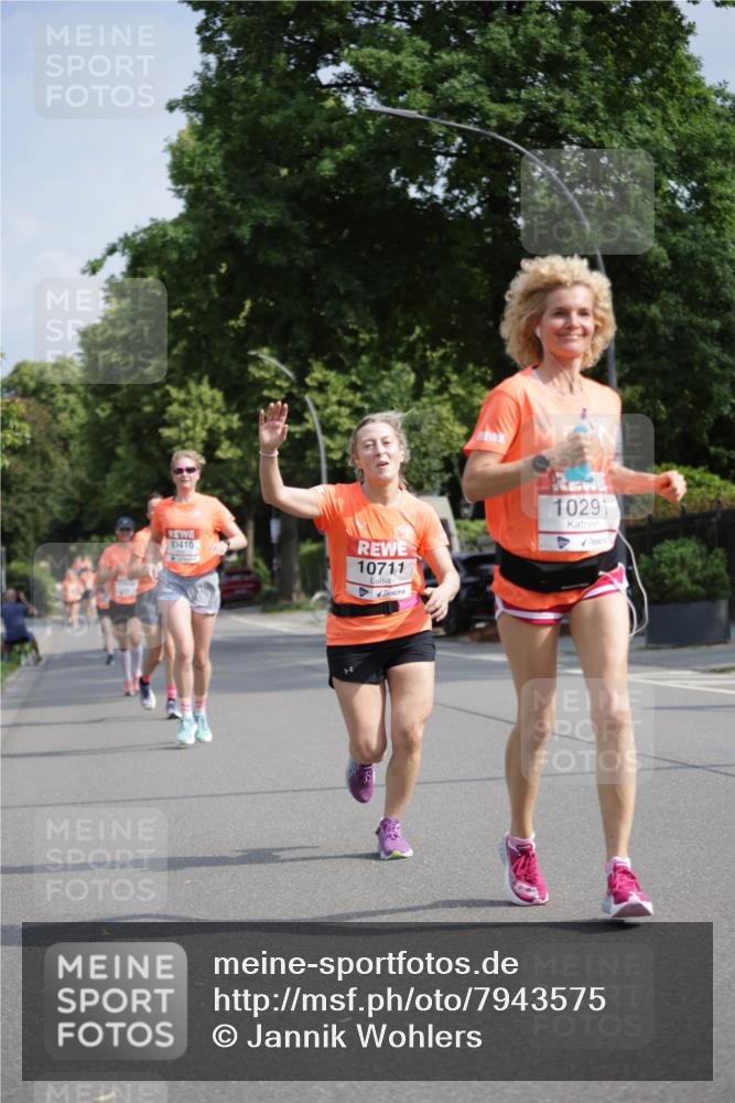 15.06.2025 - REWE Women's Run Jannik Wohlers http://msf.ph/oto/7943575 15.06.2025 08:47:12 Laufen 10711, 10291 meine-sportfotos.de