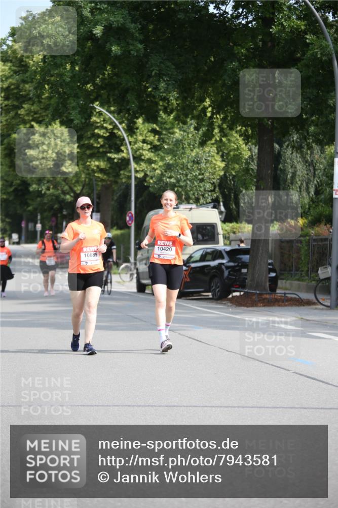 15.06.2025 - REWE Women's Run Jannik Wohlers http://msf.ph/oto/7943581 15.06.2025 10:02:43 Laufen 10689, 10420 meine-sportfotos.de