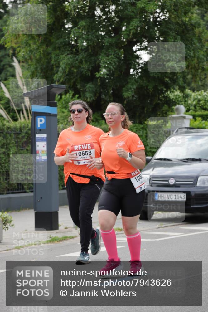 15.06.2025 - REWE Women's Run Jannik Wohlers http://msf.ph/oto/7943626 15.06.2025 08:28:59 Laufen 10658, 105, 1043 meine-sportfotos.de