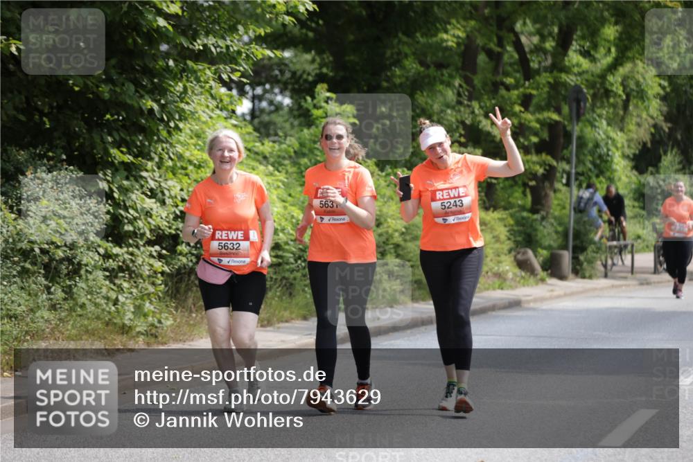 15.06.2025 - REWE Women's Run Jannik Wohlers http://msf.ph/oto/7943629 15.06.2025 10:16:44 Laufen 5632, 563, 5243 meine-sportfotos.de